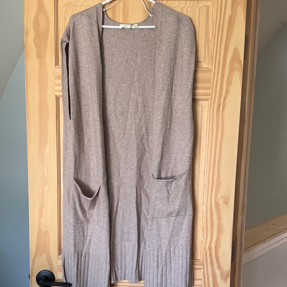 Cyrus Women's Beige Cardigan Sweater